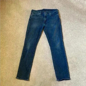 🏖️ Men’s Levi’s blue jeans in size 36 X 32